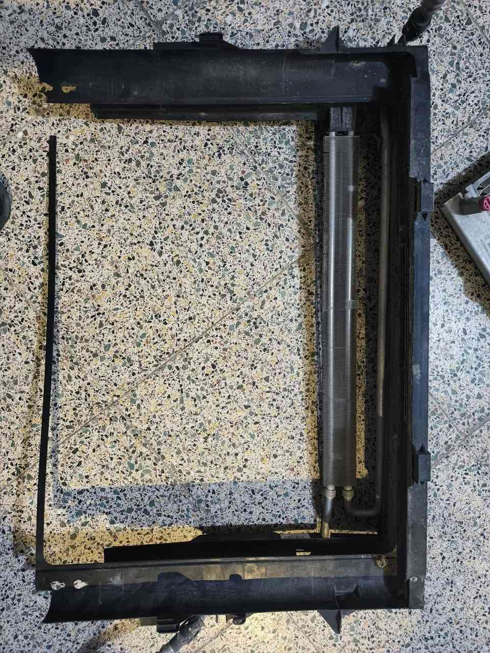 السلام عليكم راديتر تبريد وراديتر ماء العدد 2 وبراد گير وبراد بور ستيرن مال بيئم باخره 745 مال كصه جدد قيم واخذ واتساب***********
