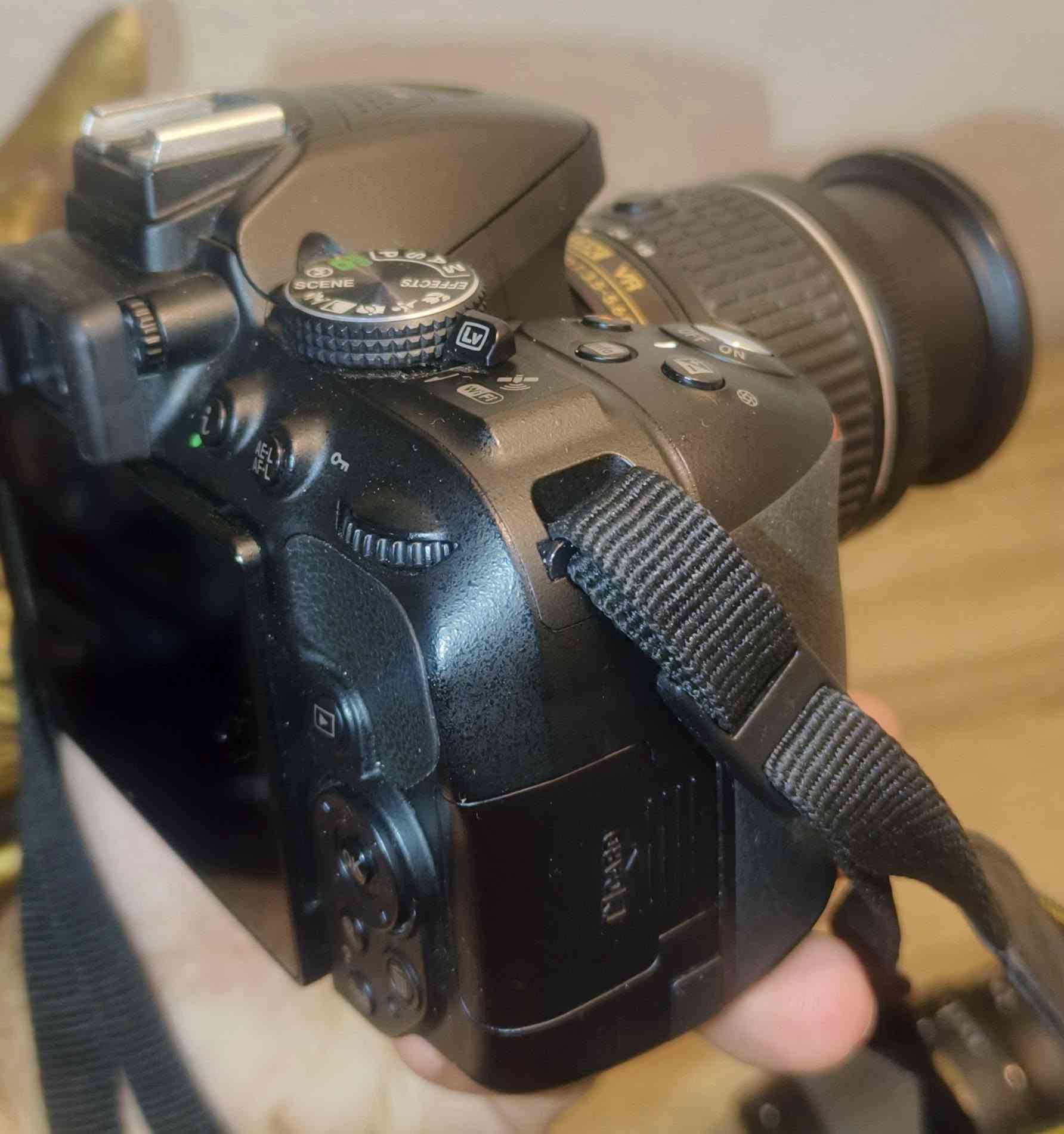 📸 للبيع كاميرا Nikon D5300 بحالة نضيفة جداً
🔹 الشتر 12K فقط — استخدام قليل
🔹 عدسة رياضية 70-300mm
🔹 عدسة 18-55mm بيها ثبات
🔹 بطارية أصلية
🔹 ميموري 32GB
🔹 جنطة أصلية
🔹 كفر حماية للجسم

✨ الكاميرا نظيفة واستخدامها خفيف وجاهزة للتصوير، ومناسبة للتصوير الرياضي، المناسبات، السفر والطبيعة.

📍 المكان: [ميسان قلعة صالح]
*********** واتساب
