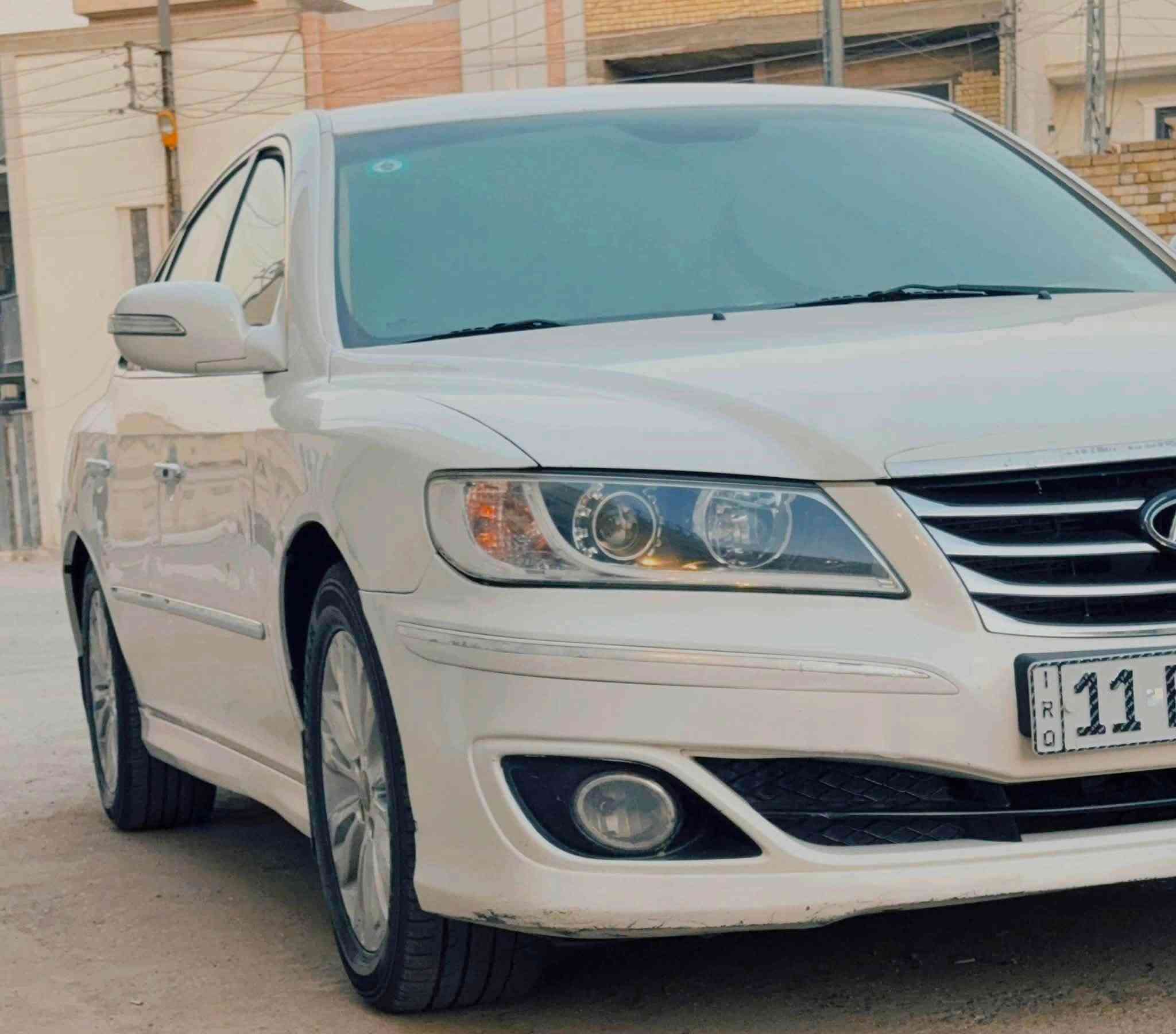 للبيع أزيرا
موديل ١١
لون ابيض 
محرك ٢٧٠٠
جاهزه السيارة
بسمي تحويل مباشر 
مكان السيارة بغداد
***********
