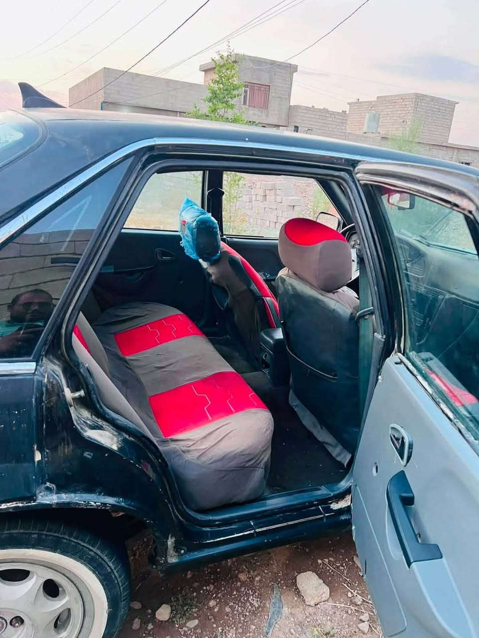 دايو برنس للبيع
رقم بغداد انكليزي سنويه
 عضم عاج لل27
تبريد شرط ثلج
محرك كير شرط 
تخم تاير الامامي جديد
نوزلات بلكات فيت بم جديد شرط 
صدر نص عمر 
وكشر السياره شوف العين 
مكان السياره صلاح الدين العلم
***********
