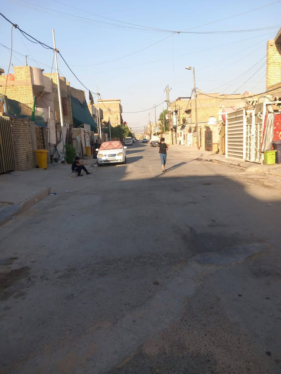 دار للبيع 100متر البلديات الضباط زراعي حي الامير بي سند طابو زراعي الخلاني تفاصيل وصور البيت ع الخاص او على الرقم ***********
