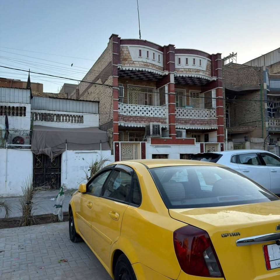 كير مكينه حداديه جديد باتري صدر جديد السياره معمرهه جديد صبغ عام فرن مال تعمير كهربائيات كلهه كامله 
السعر 52 وبيهه شي بسيط 
التواصل *********** سكن بغداد صليخ
