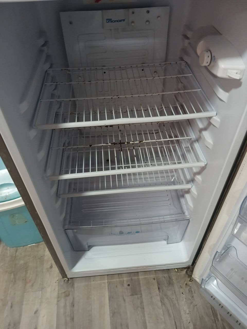 للبيع ثلاجة يونيون إير (Unionaire) بحالة ممتازة
الموديل: RD380B
​الحجم: 16 قدم (سعة 380 لتر، فريزر واسع 104 لتر)
​المميزات: تبريد قوي، نظام نوفروست، وموفرة جداً في استهلاك الكهرباء.
​الحالة: نظيفة وشغالّة تماماً وممتازة للاستخدام المنزلي.
 بغداد فروسية ***********
