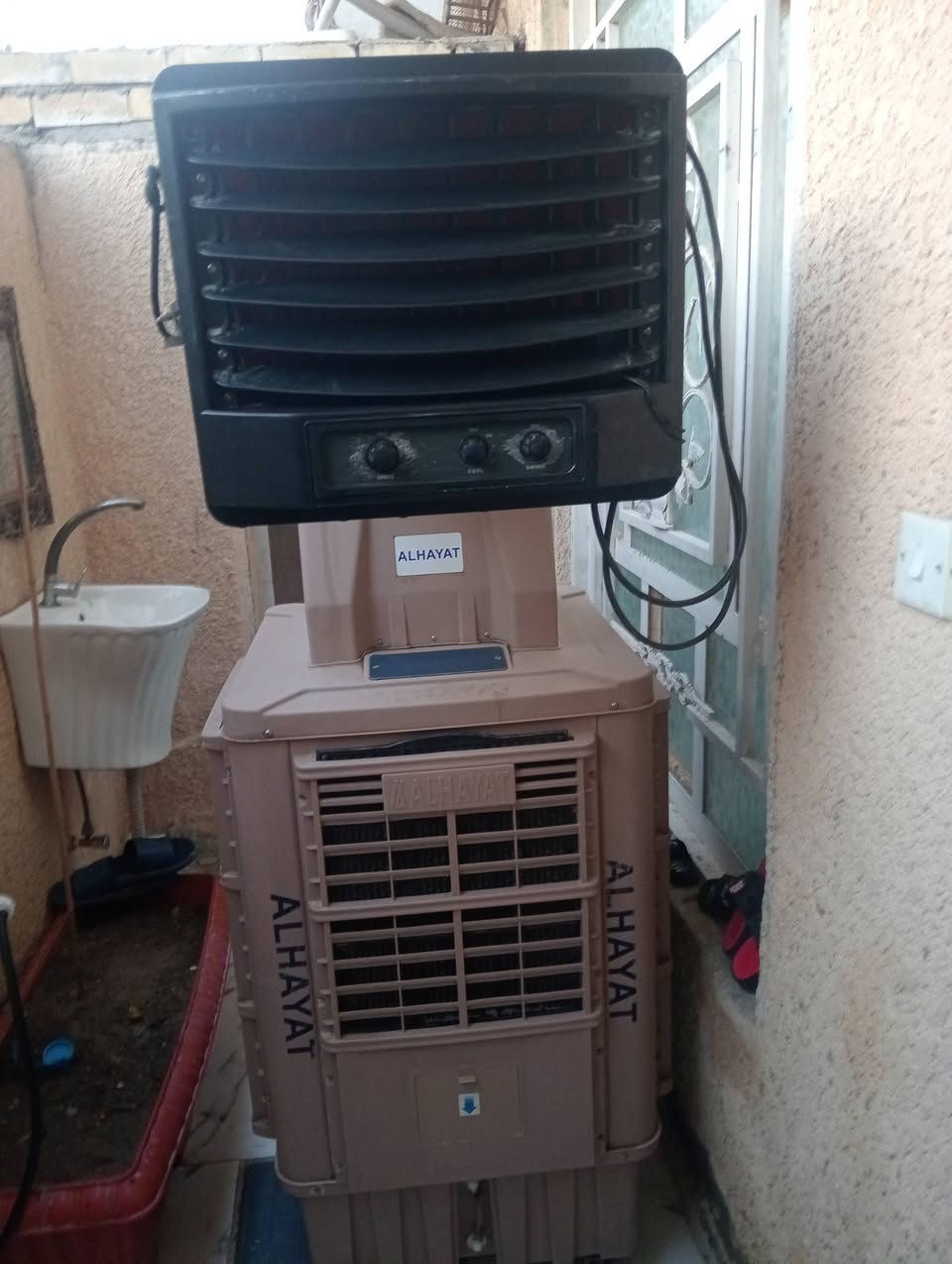 السلام عليكم عندي مبرده نظيفه للبيع حجم 60 سعرها 225 ***********
