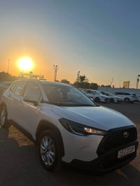 كورلا كروس موديل 2024 فول مواصفات 1/1 ماشية 34 الف كيلو متر مكاني بغدا...