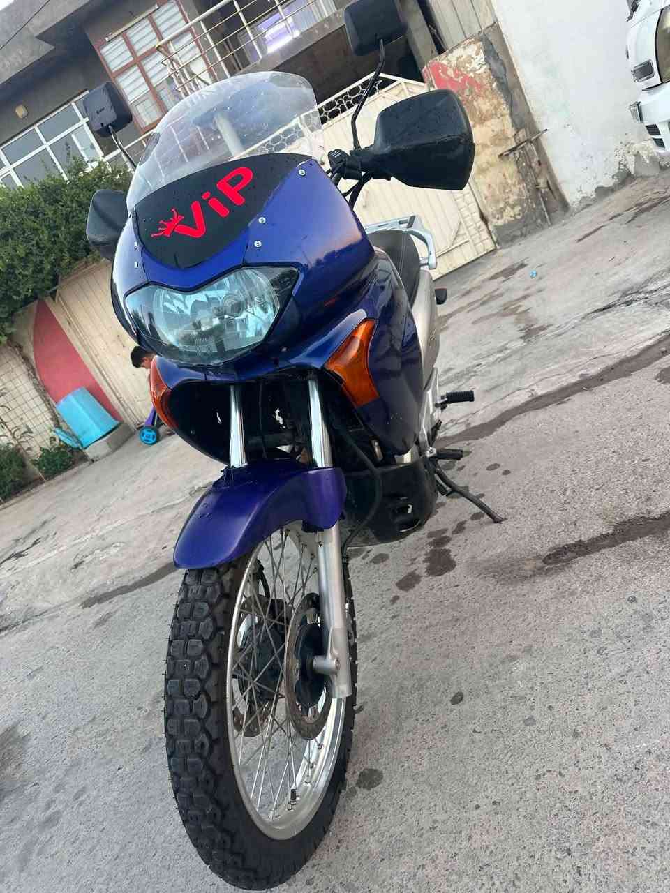بو فروشتن honda مه كينه 650cc  كه پس
شوين پيره مه گرون 
موبايل ***********
