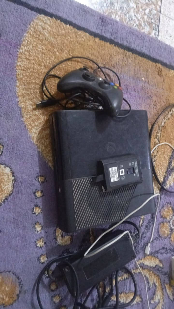 :عندي واحد جاهز هوه ولعاب كامل وياء البلي بس ال بلي مضروب كرت شاشه لي يحب يشتريهن يدلل *********** عنواني بغداد
