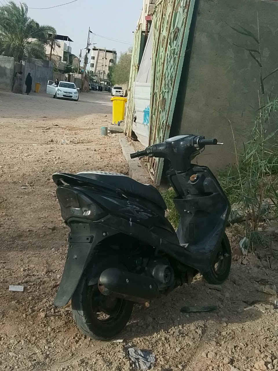 سلام عليكم 
ماكس عدله بلاديه الدراجه 
اللون الأسود البلادي مالته وكفرات بيض شادلهه 
دراجه كامله مكمله سلف 55 كهربائيات كلشي كامل 
المكان البصرة ابي الخصيب 
واتساب فقط ***********
السعر 550 وبيه مجال بسيط
