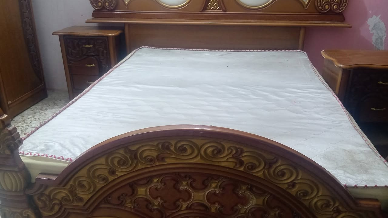 غرفه اخشاب تزكام للبيع مفصلينه ب٣ بس لان نريد نشيل رايدتهه بهيج سعر بمليون ونص مكاني حي البتول للاستفسار ع هذا الرقم ***********
