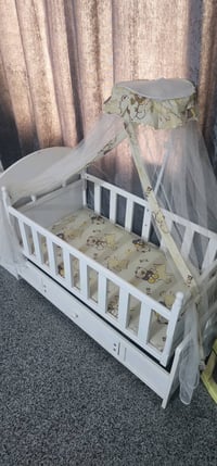 كاروك • نضيف • ميز مدمج