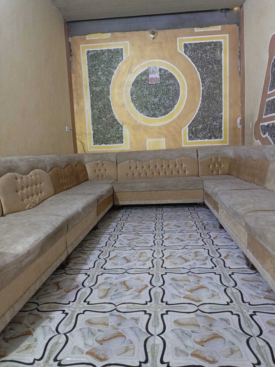 قنفات للبيع 12قطعه ستعمال قليل سعر 500وبيهن مجال قليل تواصل ‏‪***********‬‏
