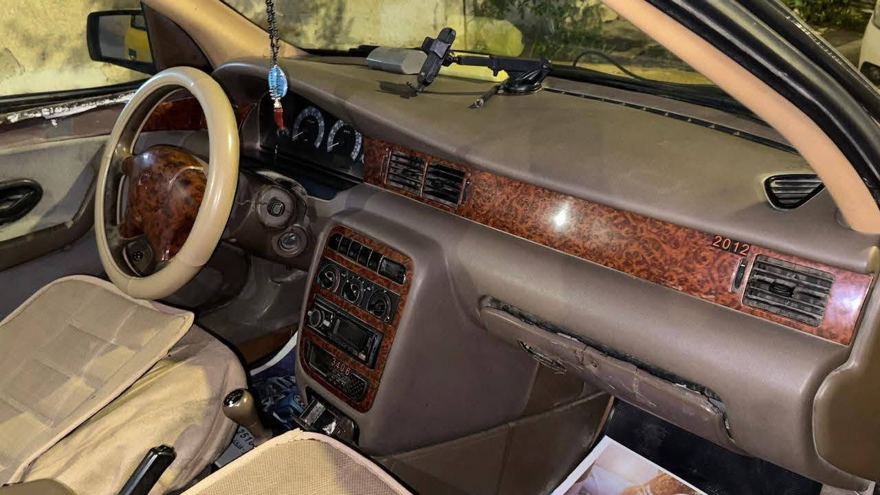 السلام عليكم سمند مديل 12 عنوان بصره زبير باسمي سنويه منتهيه بيها خياسات بالجاملقات الوره بدون صبغ التبريد نقصه فقط غاز سعر 27 وبيها مجال ***********

نص مكتوب في الصور:
- @bfu_