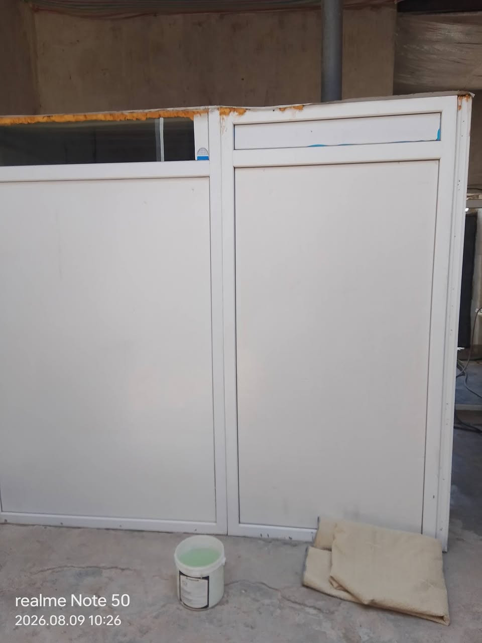 غرفة ثلاث اضلع pvc الطول 270 والعرض 240 والارتفاع 230 والسقف جينكو السعر 250 مع باب عرض متر واحد وارتفاع 2 متر مع ملحق 90 sm السعر 100
العنوان مزرعة 
رقم الهاتف ***********
