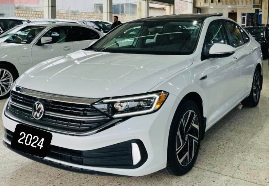 Volkswagen Jetta 2024 Sel premium 

12000 مایل ڕۆیوە 
دو پارچە سبوخە بئ ناو بئ ارباگ 
پێشو پشت کامل بیلادی 
ناو قەیسی بیلادی 
ژمارە کاتی ٣ مانگی لە گەڵە 
سەیارەکە بئ مسرەفە 
گێڕو مەکینەوە کارەبای هەموی بە شەرت 
***********.واتسئاپ أربيل, العراق
