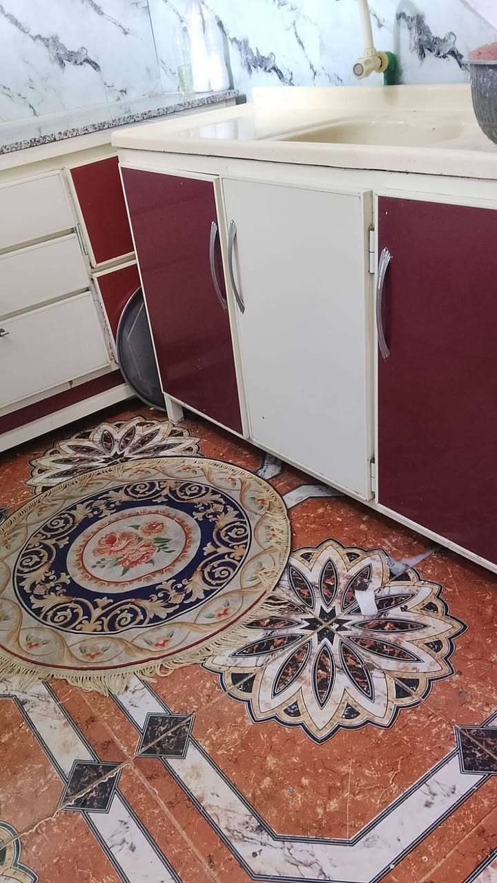 كاونتر بعده جديده نضيف سبب لبيع مكان زغير شراي يتفضل خاص رقم لهاتف ***********
