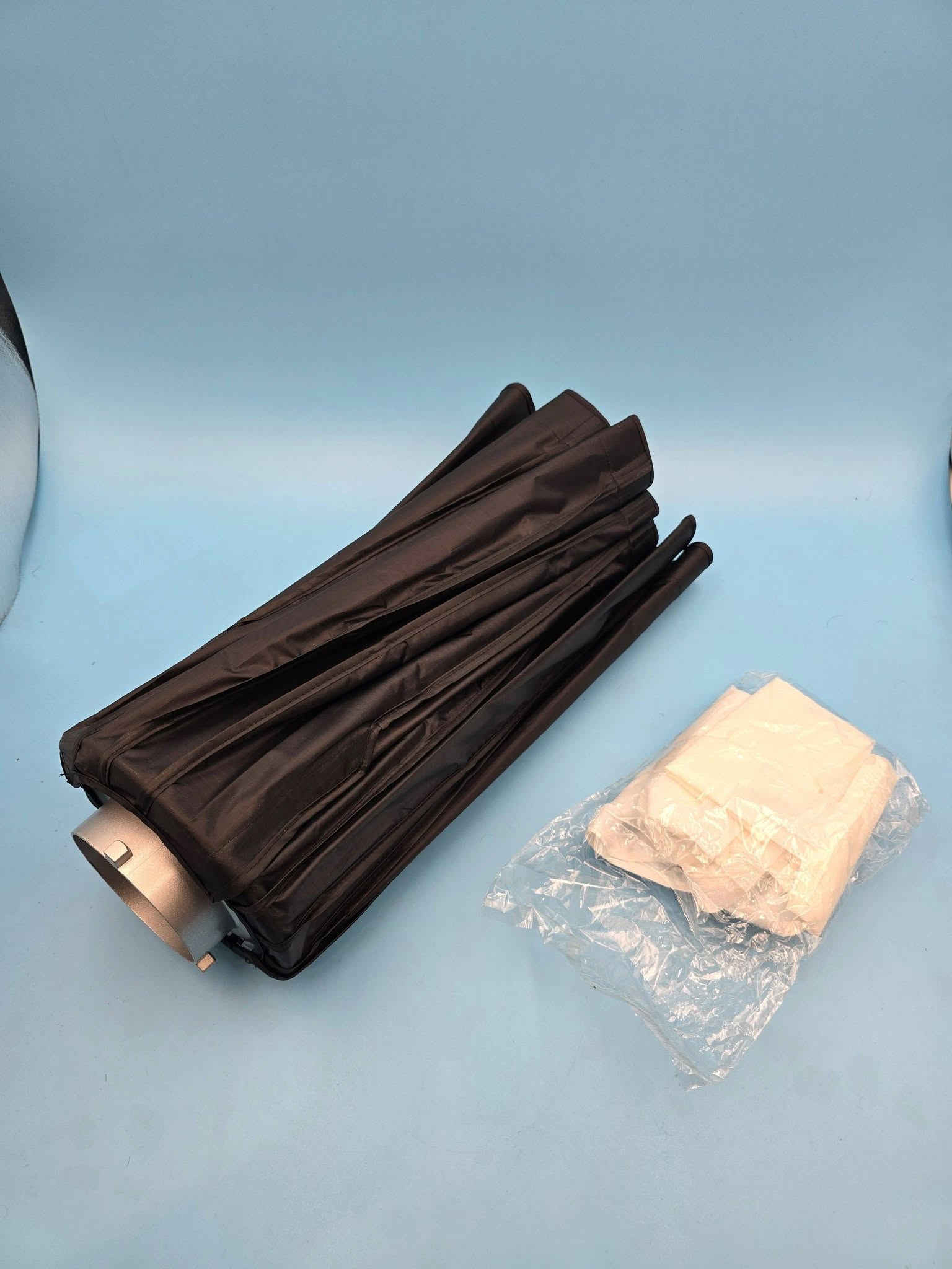 متوفر سوفت بوكس قياس 120cm و 65cm
