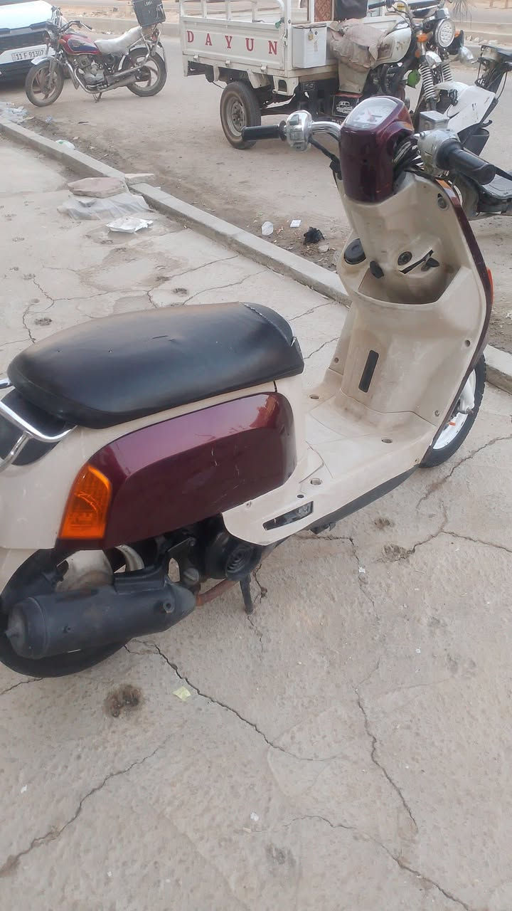 السلام عليكم دراجه بوليسي مفتوحه بس ولفات 
رقم الهاتف ***********السعر600وبيهه مجال

