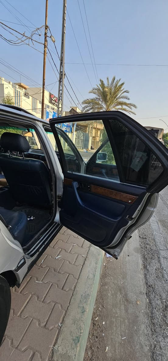 بي ام 735 مكفوله من الضربه القويه مكينه او كير تبريد مكفول حداديه مكفوله مكان نجف السعر 45 او بيه مجال رقم الهاتف ***********
