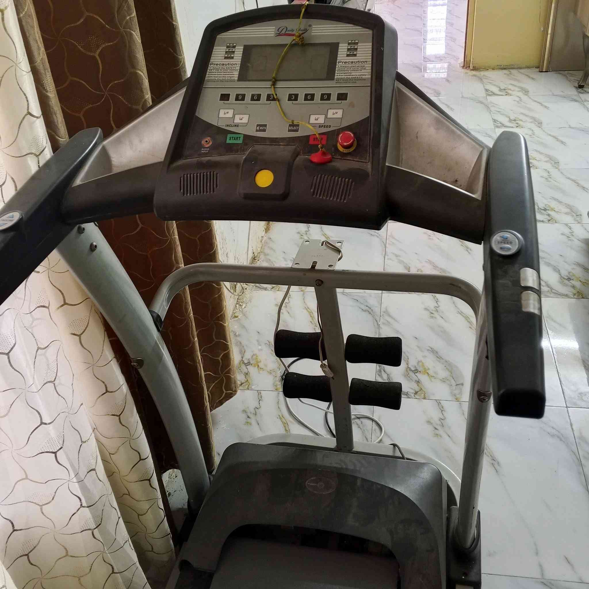 جهاز جري نضيف وشغال سعر 300وبي مجال مكاني بغداد الكاظميه مدخل طي ***********
