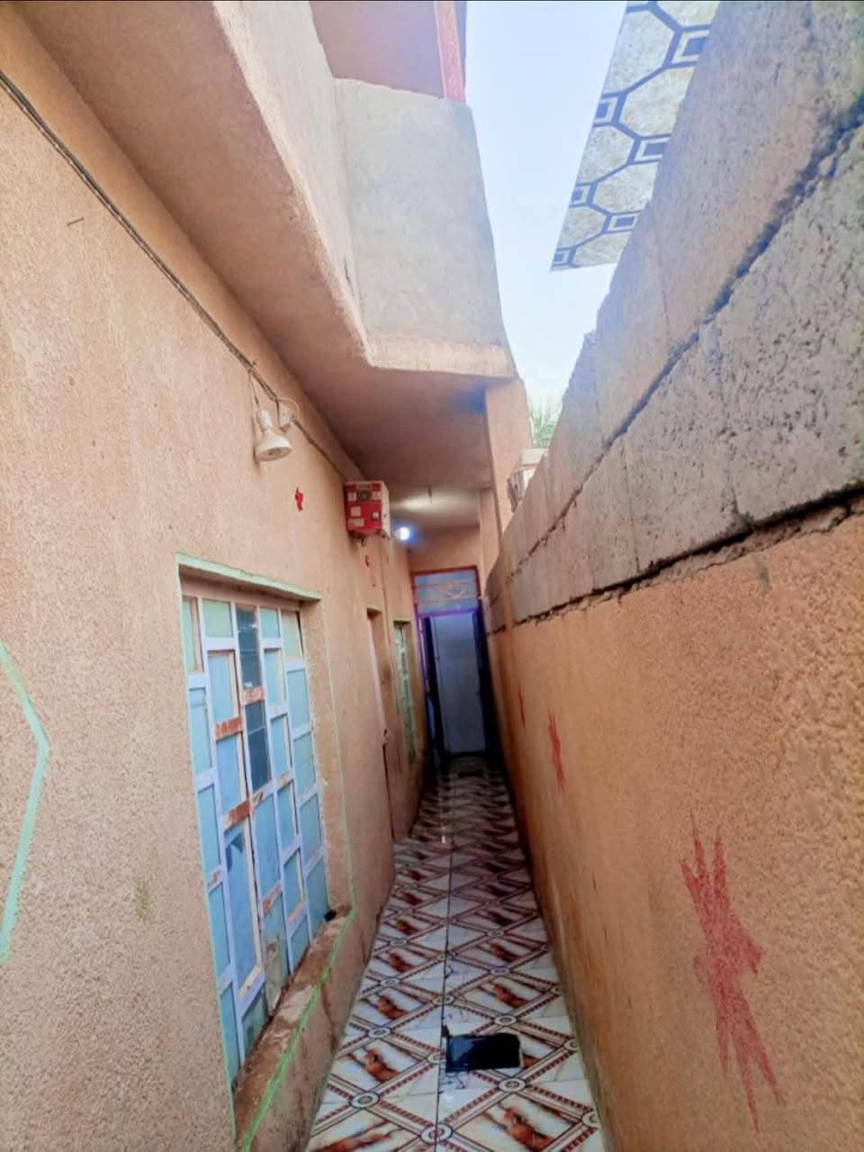 #للبيع
مشتمل مساحه 100 متر واجهه 5 ونزال 20

جنس العقار // وقف قادري منطقه كامله 

الموقع // ديالى بعقوبة منطقه الساده 

المشتمل 

الطابق الأول كراج واستقبال ومطبخ وصاله وغرفه 

الثاني  صاله وغرفه 

#السعر 23 وبيه مجال قليل 

للاستفسار الاتصال بلرقم 

او مراسلتنا عبر الواتساب 

*********** 

***********

للنشر يرجى مراسلتنا #عقاراتي #اخبار #بيع #قطعة #بيت #اكسبلور

