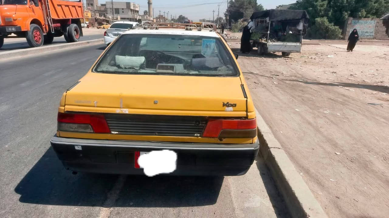 سلام عليكم سياره بيجو روا رقم بغداد الاماني موديل 2009 خير من الله اي نقص ما بيه تخم تاير جديد ويلكب جديد اي ضربه ما بيه سياره عل البلاد غرفه نضيفه شاشه محرك كفاله بس الكير بي الثاني يفلت سياره قاصرين اسويلك وكاله مكان السياره بغداد واي ستفسار اتصل عله راعي السياره ‏‪***********‬‏ سعر 10 وبيه مجال
