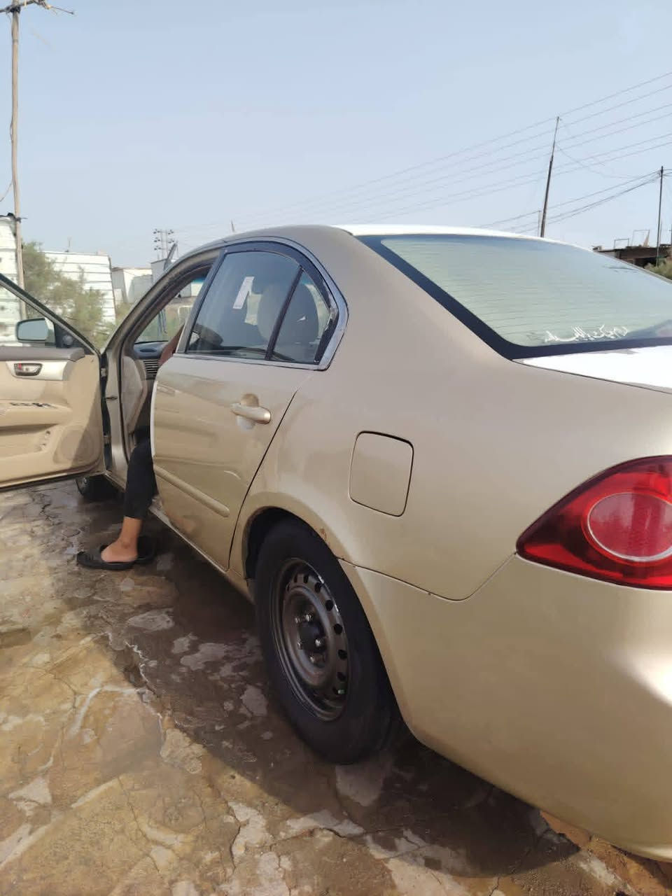 السلام عليكم من رخصة الادمن 
كيا اوبتيما وارد امريكي 2007 
محرك 2000 دوش 
تبريد شغال 
حدادية خير من الله 
تخم تأير 
سيارة بسمي تحويل ثاني يوم 
بيها 3 قطع تبديل 
مصبوغة حزام جمالية ابيع عام 
دواخل نضيفة مثل بالصور 
السيارة خير من الله مال جناي 
السعر 88 وبيها مجال بسيط 
مكان السيارة ذي قار سوق الشيوخ 
***********

