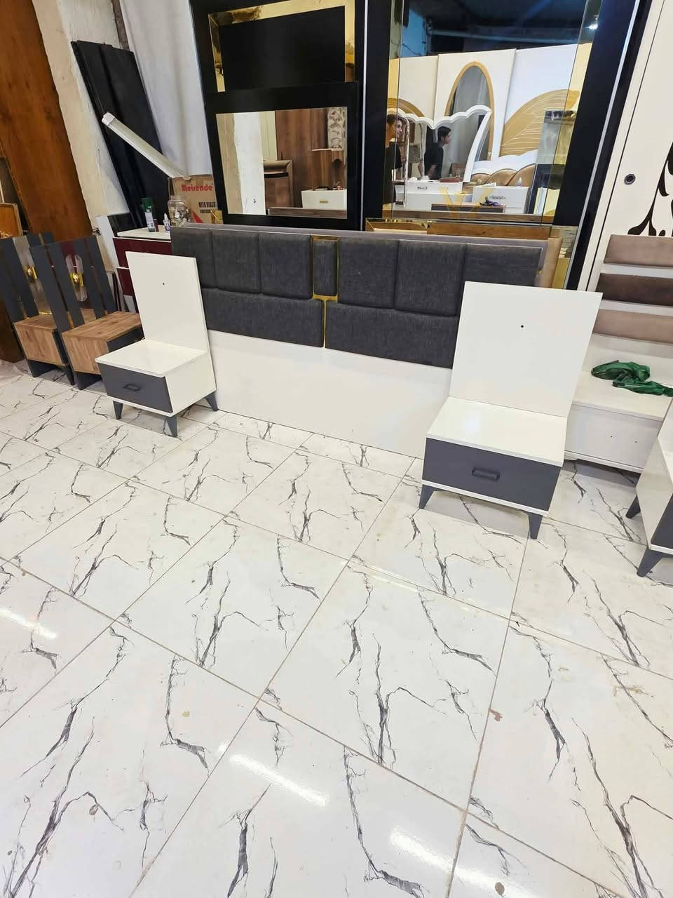 عليها تخفيظ لحكوو 🙆‍♀️🙆‍♀️فقط 425شد نقل داخل بغداد مجاني 💎 العنده غرفة بسعر مناسب بغداد يدزلي 💎غغ
