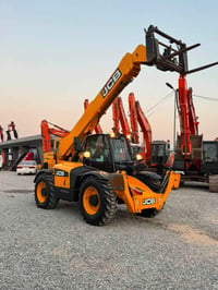 JCB 535-140 • ٢٠١٢ • دخول جديد