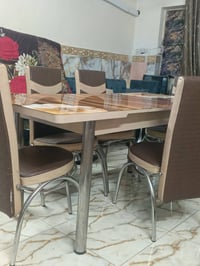 من رخصه الادمن ميز طعام حديث يتكبر٦كراسي ١٠٠قفل بغداد حي العامل شارع ا...