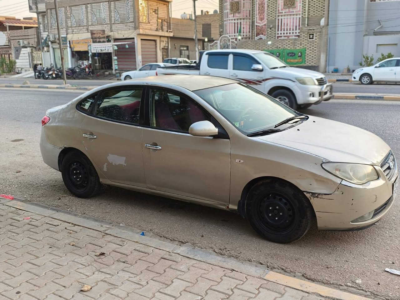 سلام عليكم
النترا مديل٢٠٠٨ رقم بغداد باسمي كير ومحرك مكفولات ادامه جديده لمنضومه البانزين وحداديه كدام جديده وتبريد ثلج تخم تاير جديد السياره بيهه خياسات قليله مثل ما اشوف بلصوره السياره عوزهه صبغه  السعر ٨٠ وبيهه مجال حك الجيه مكاني كوفه حي ميسان متواجد واتساب ***********
