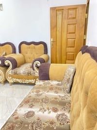 للبيع تخم ملكي 10 مقاعد نظيف جداً بدون أي ضرر نسبه نظافته 100 بالميه ا...
