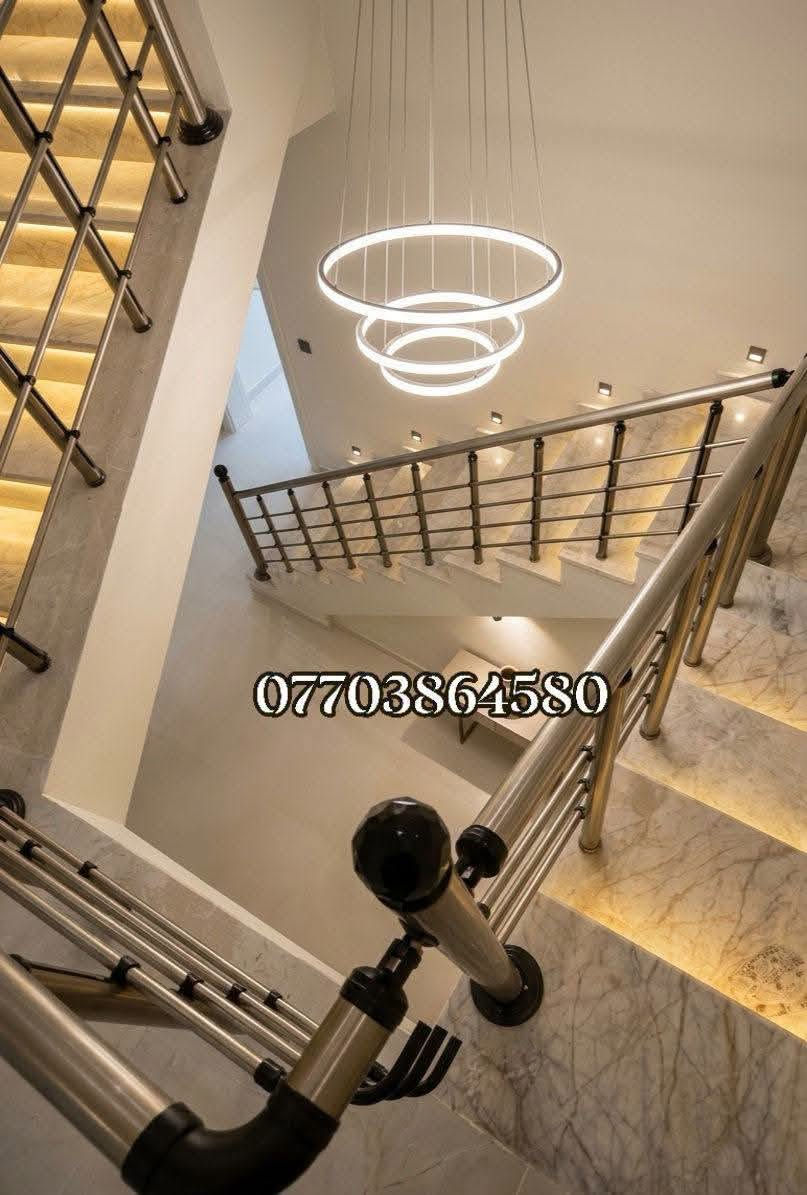 ✨ من أعمالنا ✨

تم تنفيذ وتركيب محجرات ألمنيوم 🤍
تصميم أنيق، تنفيذ متقن وجودة تليق باختياركم ✨

شكرًا لثقتكم بنا 🌿
📩 للحجز والاستفسار راسلونا على الخاص او ***********

نص مكتوب في الصور:
- ***********
