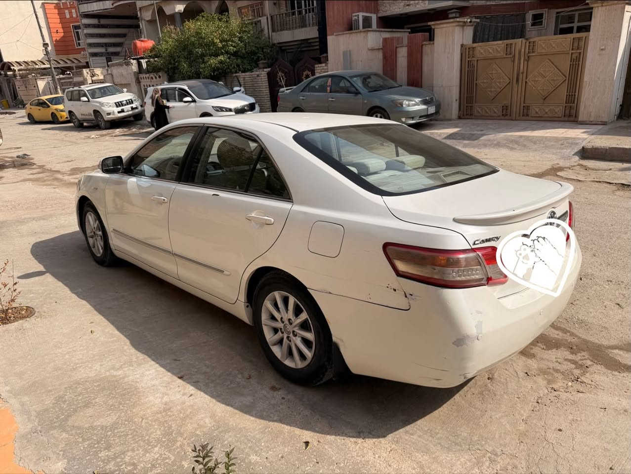 كامري 2010 خليجي glx
فول مواصفات 
لون ابيض صدفي
سلايد وبردة وحساسات كشن كهرباء 
محرك 2.4

ضررها مرفق بلسونر بلتعليقات
السعر 105 ورقة
***********
