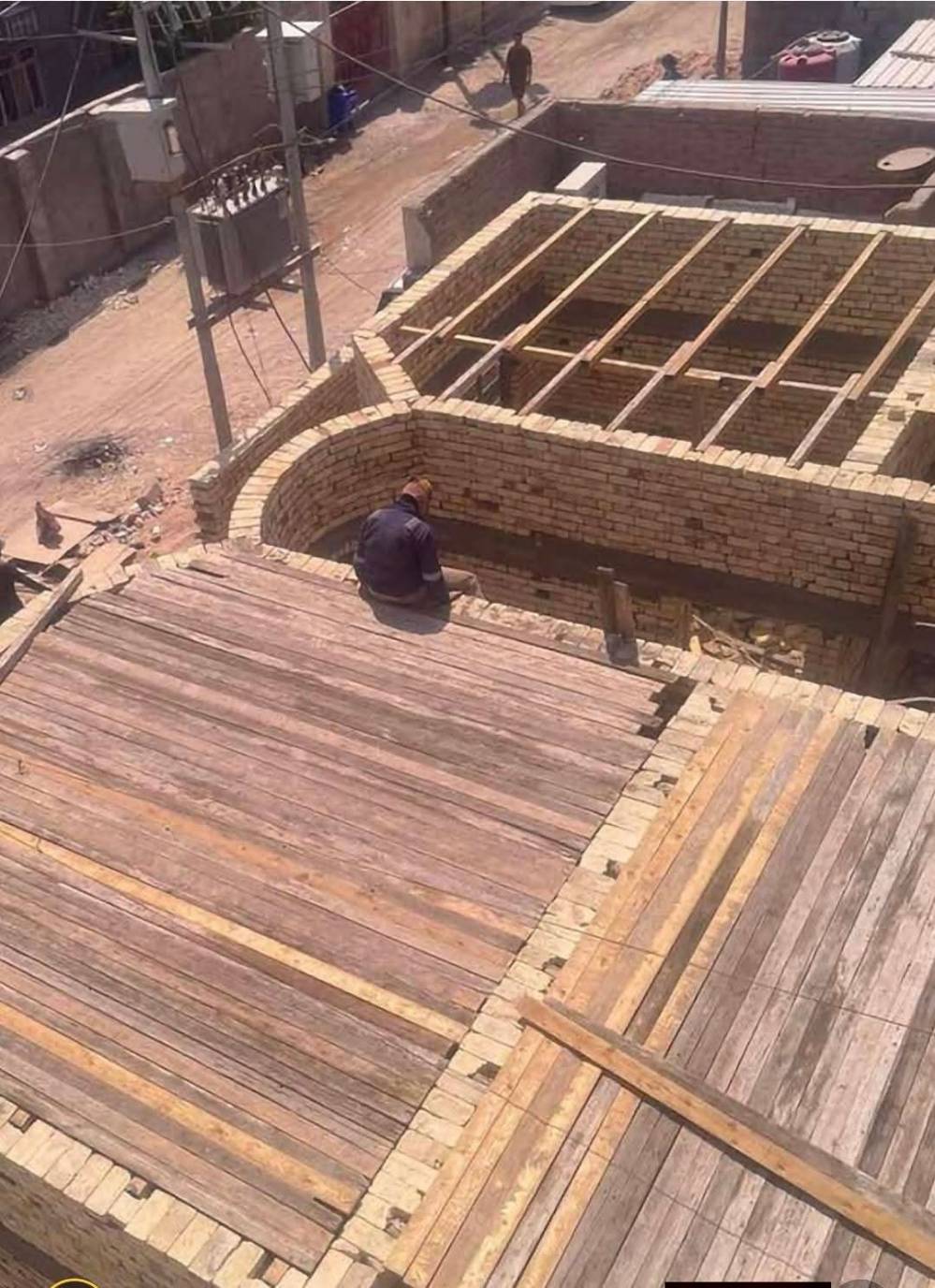نجار قالب • متفرغ • شغل بالمتر