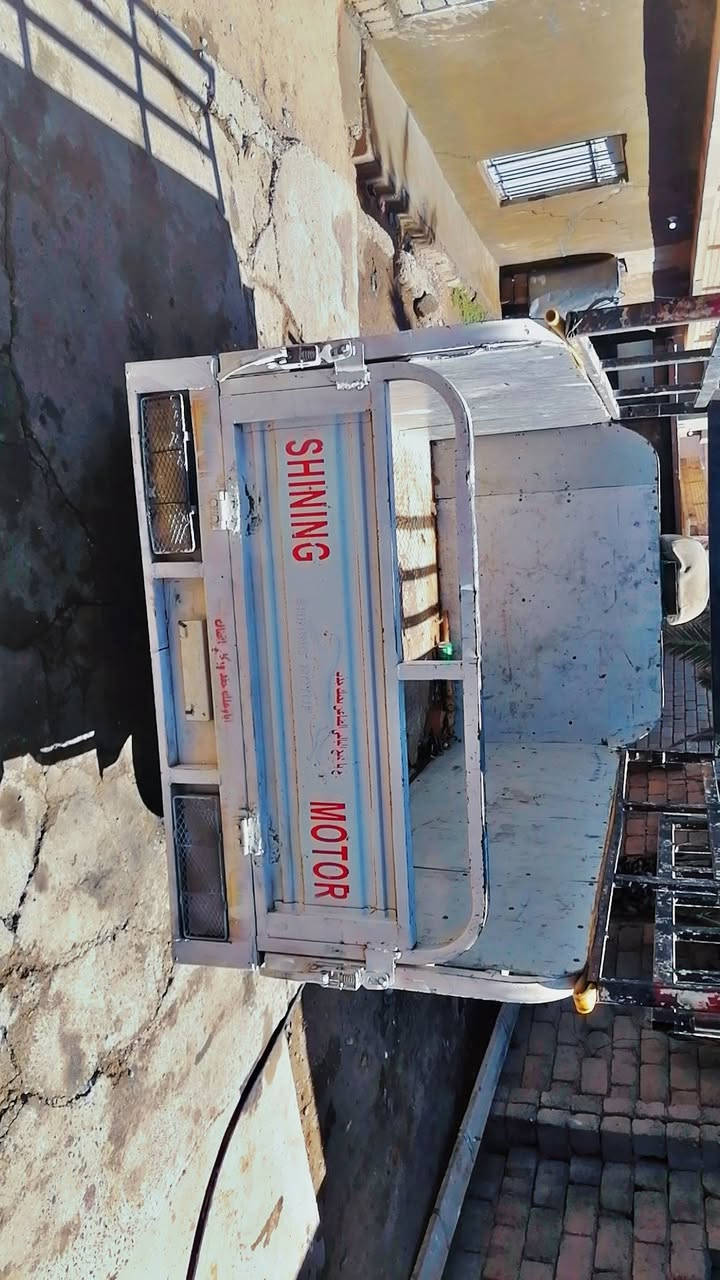 سلام عليكم شباب هاي ستوته للبيع نضافته كدام العين راديه 900الف مكاني شركاط ليحب يشترس يتفضل هاذه رقم ***********
