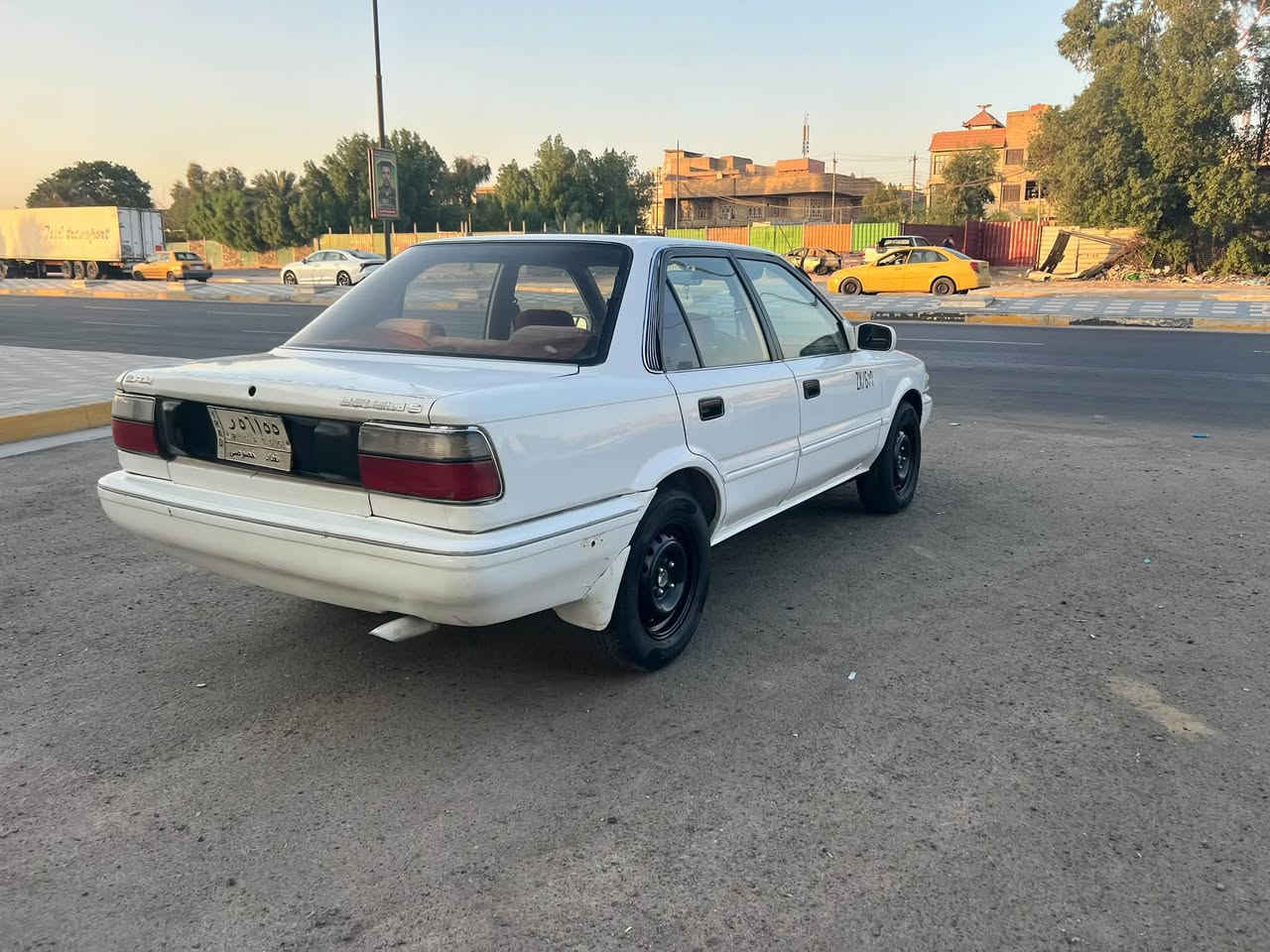 سلامً عليكم كورلاه موديل 1991سياره مكفوله من ضربه وتبديل بيه صبغ حزم فقط بدون ضربه كير ومكينه مكفولته تخم تاير جديد صدر مامي وخلفي جديد سياره جهزه وكل نقص مابيه سياره بسمه سنويه إلى 28مشروع وطني كير وتماتيك السعره 39. مكاني بغداد بلديات وهذ رقمي ***********
