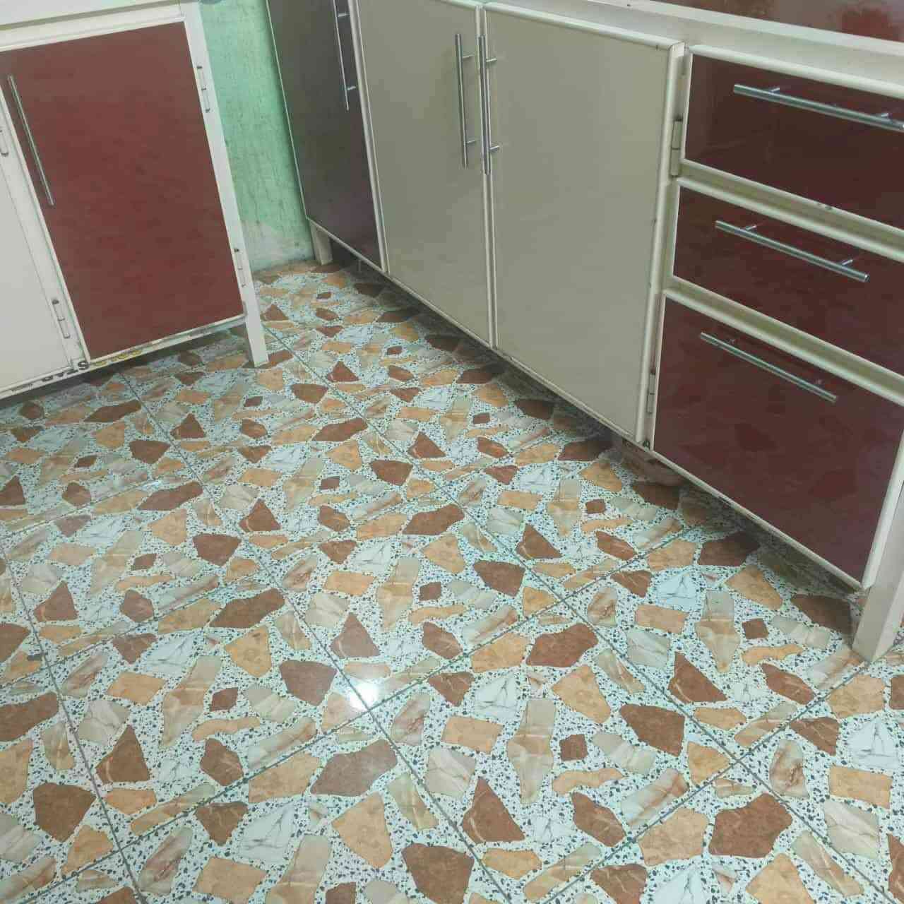 السلام عليكم بيت للبيع مساحه 100متر المكان دوانم خلف اسواق سراي متواجد خاص وهذا رقمي ***********
