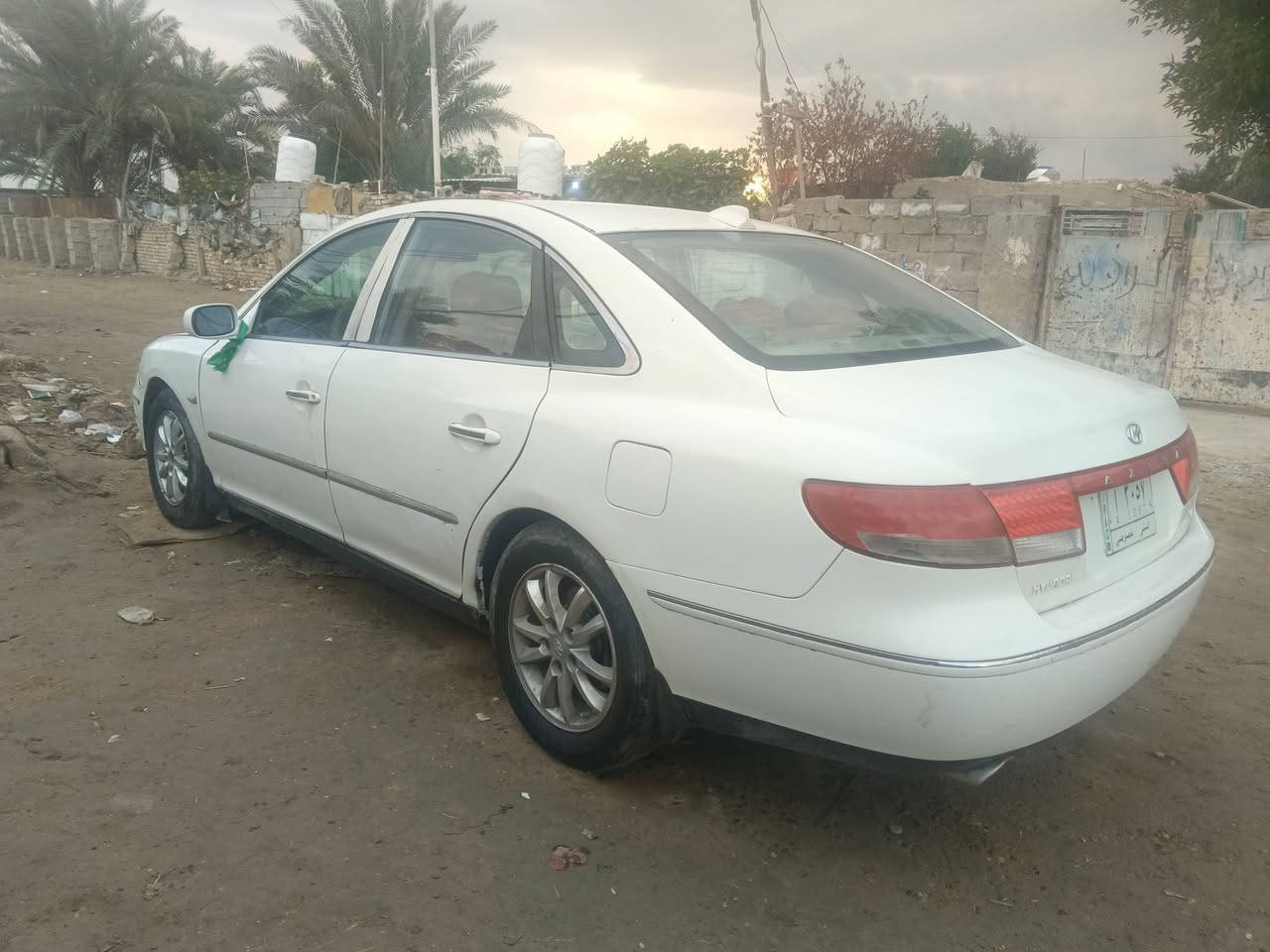 سلام عليكم سياره ازيرو 2009 بيه ضربه جاملغ الامامي كهراءيه حداديه كير مكينه مكفوله تخم تاير دواخله حلوه سعر 60وبيه مجال حق جيه رقم تلفون ***********او***********
