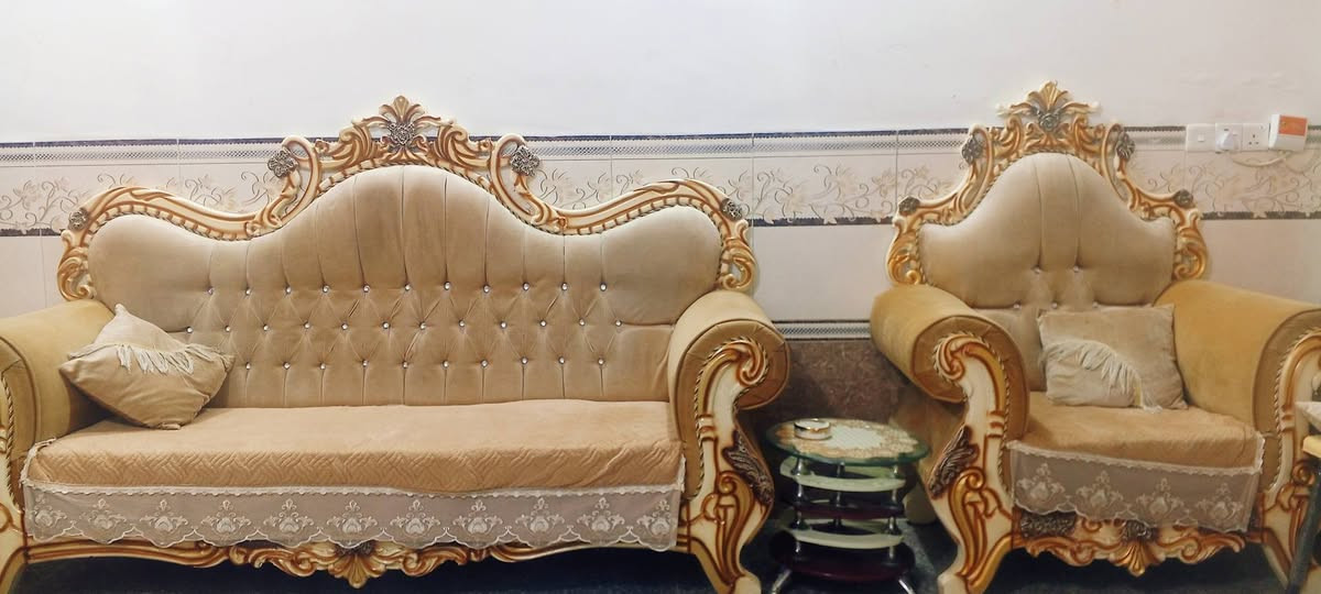 عندي تخم تركي نظيف جدا للبيع عشر مقاعد أريده ب ٦٥٠ مابي اي كسر أو شخط اي ضرر مابي مكاني كربلاء للاستفسار الاتصال على الرقم 
***********
