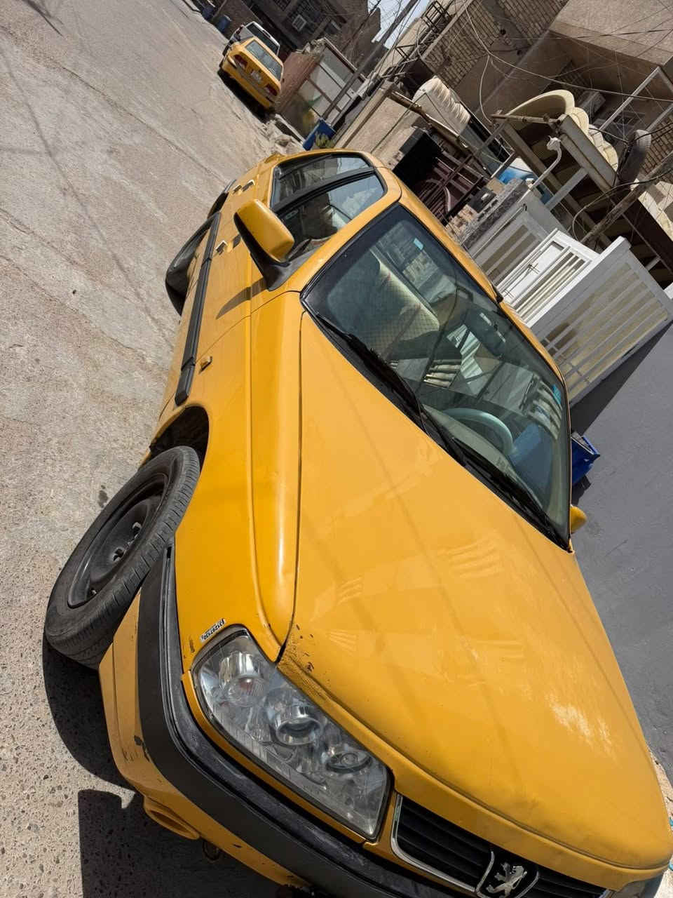 مديل : 15
سياره بيها طخه بس الموضحه بل صورة 
باسمي تحويل مباشر 
سعر : 38
عنوان : بغداد ابو دشير 
رقم : ***********
