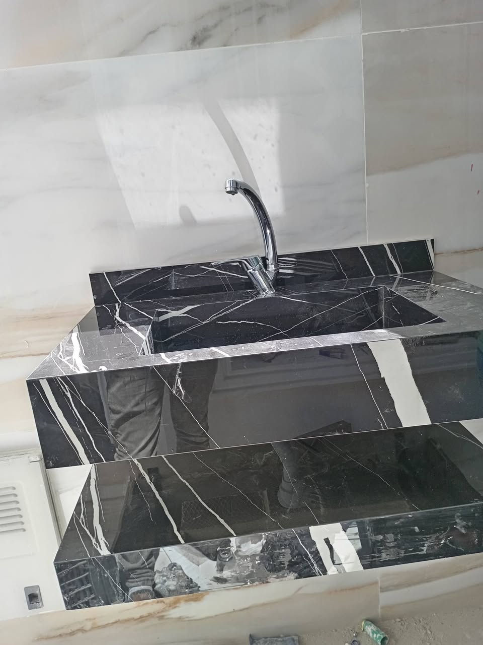 تأسيس ماء ومجاري
***********
***********
