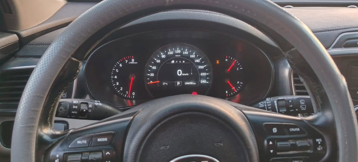 سورنتو ٢٠١٦ • ٦ سلندر • رقم بغداد