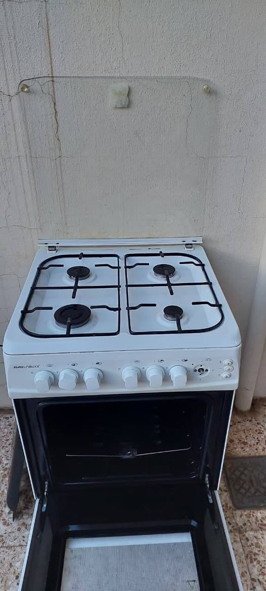 طباخ • نظيف • بلنشر