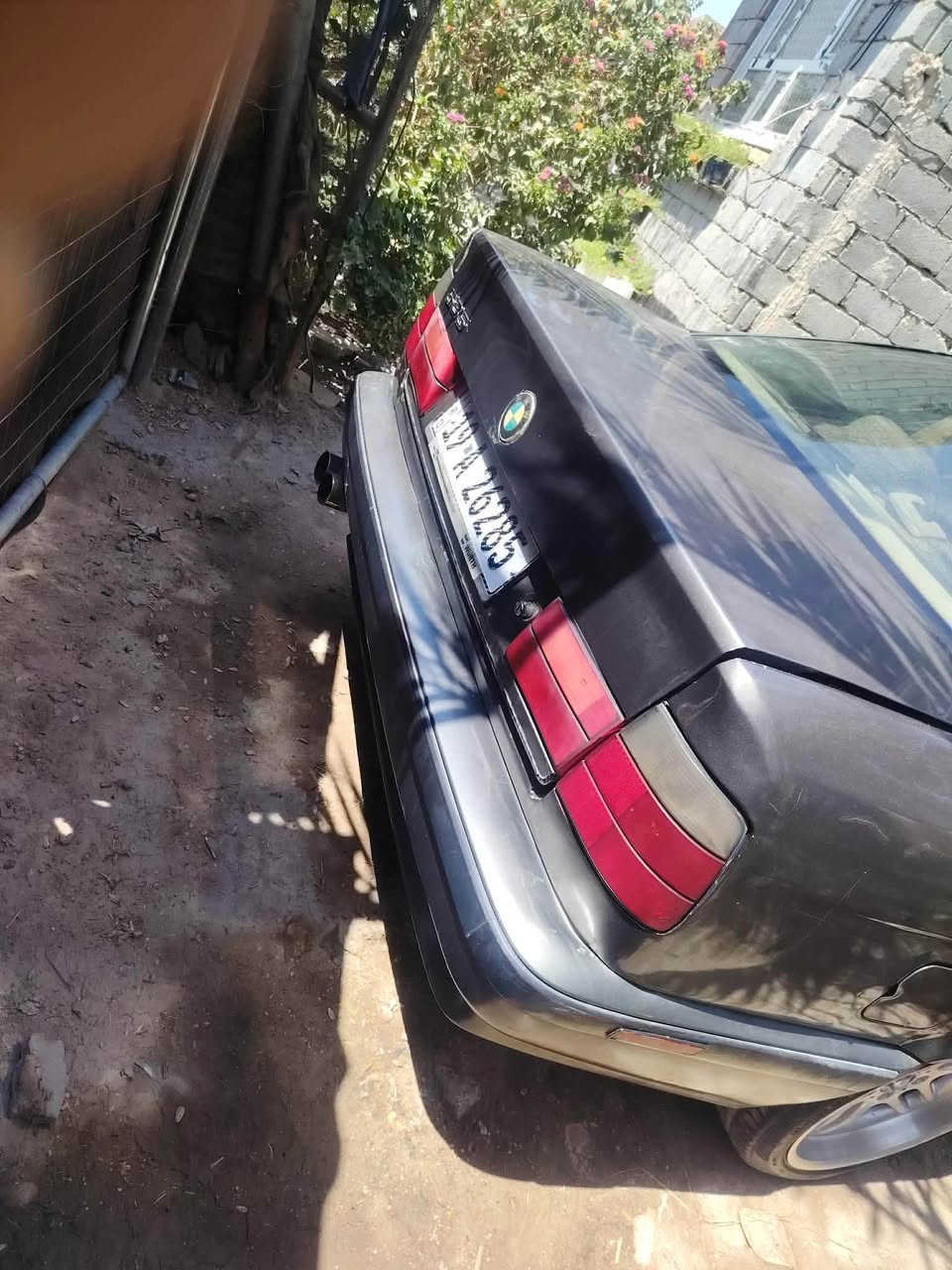 السلام عليكم
بيئم ٥٣٥ موديل ١٩٩١ للبيع سياره تبريد كير حداديه كفاله 
للبيع السعر ٥٠ وبيها مجال 
للاستفسار الاتصال على الرقم ‭***********‬

