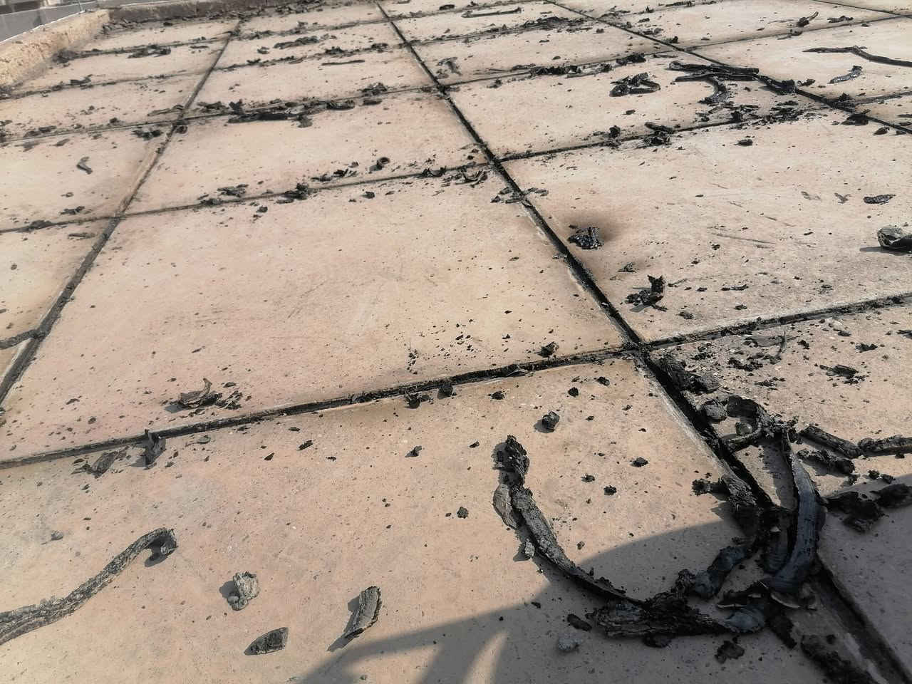 بسم الله الرحمن الرحيم .
المصداقية بالعمل والاخلاص والصدق والامانة
حافظ علئ بيتك من الرطوبه وسقوط الامطار. شغل ماستك درجه اولئ
قلع قديم وإضافة ماستك جديد و كوي الازارة
لسنا الوحيدون لكننا الأفضل👍
منستلم فلوس اذا معجبك شغل👍
جانب من أعمالنا اليوم في كركوك حي الأسرى والمفقودين 
 
 للاستفسار الاتصال على الأرقام التالية 
***********
***********
