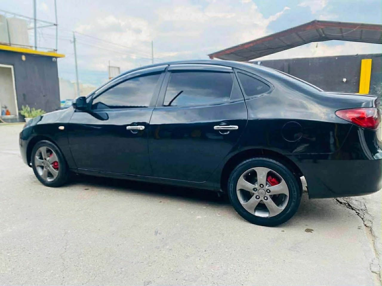 Avanti2008📦📦
كودو باركودي هةية 
     
       دةعمو ليدراو بةشةرت 📦

سةقفي وةك شوشة واية سةيارةكة بي چالو شوختة.  سةقفو كةڤةرو سةرة دةبل بةشةرت
٤تايةو ويلي لوك 
     
     ((( ويل١٧.))📦

گيرو مةكينةو تةقةو رةقة بةشةرت 
ئاوينة كارةباي  
*********** ڤايبةر
*********** واتساپ كويسينجاك, أربيل
