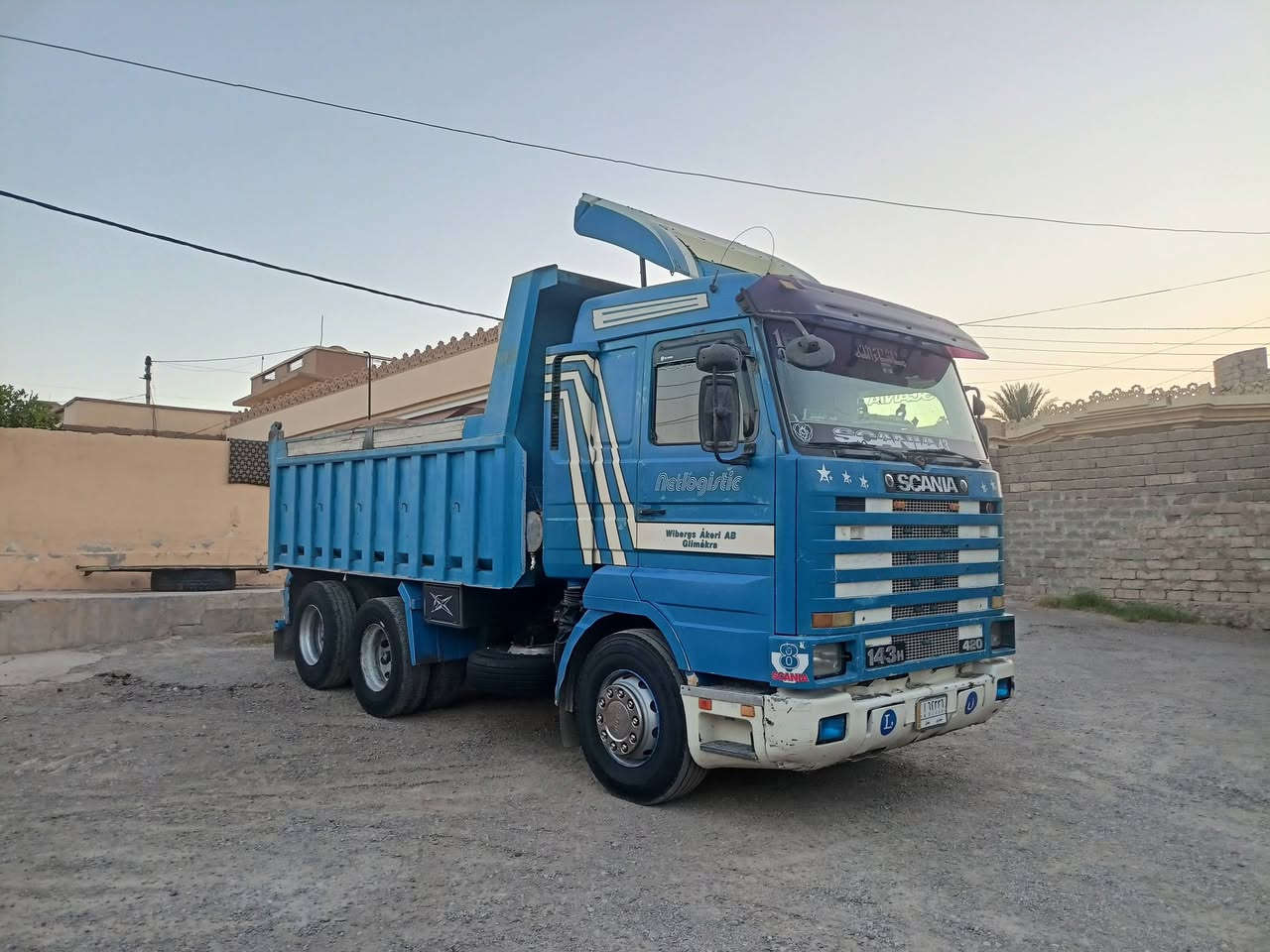 السلام عليكم سكانيا143للبيع كيير 3×3 محرك8'0 الرقم نينوى المكان الموصل  حصة كاز السعر خاص الرقم***********
