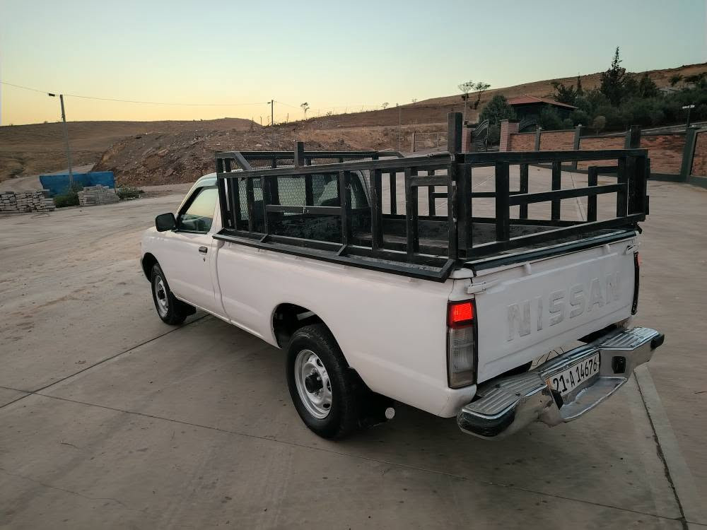 سەرەتا بەناوی خوای گەورە 
nissan pikab  2001 
نیسان تاک     ۲۰۰۱ 
ڕەقەم سلێمانی 
سەنەوی و ژینگەی تازەیە تا  2029 مانگی 5
بەشەرتی تەحویل و غەرامەو حاسیبەی بەغداد
٥ قولاب 
سوکان پاوەر 
گەرمی ئیش دەکات 
٤ تایە و ویلی زۆر باشی لەژێرە 
قفڵ مەرکەزی و کۆنتڕۆڵە 
بێ بۆیاخ تەنها کارت کاری هەیە 
پێشی قرچێکی زۆر بەسیتی هەیە 
گێڕ و مەکینەی بەشەرتی فەحس و فیتەر 
تەقەو ڕەقەی بەشەرت وەک تۆپە 
گەرمی و کارەبای بەشەرت 
ئەکسل و شانسی و گاردنی بەشەرت 
چەمچەی لەسەرە 
حازرە بۆ کەسابەت
سەیارەکە زۆر هەرزانە
پارەی ئاڕمێکی سلێمانیە
سعری ٦٨ گەڵاو کەمێک مجال
بۆ پەیوەندی ***********
تێبینی / تەنها فرۆشتنە السليمانية, العراق
