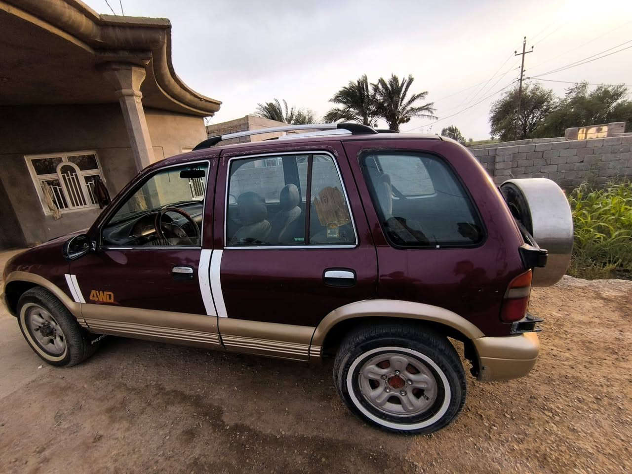 للبيع كيا سبورتج موديل 95
محرك 2000 گير عادي
هزة و سنوية قبل اسبوع مسويهن 
مداور ثاني يوم 
مكانها الكوت ناحية الدجيلي 
للاستفسار ***********
