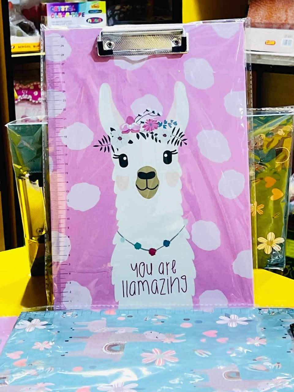 📚✨ البوردات المدرسية متوفرة بمكتبة الولاية! ✨📚

رتّبوا صفوفكم وخلوها أجمل وأحلى 😍🏫
بوردات مدرسية بأشكال وتصاميم متنوعة تناسب المدارس والمعلمين والمعلمات 👩🏻‍🏫👨🏻‍🏫

💙 عملية ومرتبة
🌟 تصاميم جميلة
📚 مناسبة للصفوف والمدارس
💰 وبأسعار مناسبة

لا تفوتكم! ❤️
كل مستلزماتكم المدرسية تلقوها بمكتبة الولاية 📖✨

📍 الكوت – حي جهاد – شارع بيت صبر
📞 ***********

نص مكتوب في الصور:
- لجميع المدارس والمراحل الدراسية البوردات المدرسية متوفرة الآن بأشكال وتتصاميمه متنوعة خلي أجواء الامتحان أجمل وأرتب تصاميم مميزة وجذابة متينة وعملية مناسبة لجميع المدارس والمعلمين أسعار مناسبة للجميع لا تفوتون الفرصة مشيك قوي ومتين تشكيلة واسعة من الأشكال اختر التصميم اللي تحبه الكوت - حي جهاد شارع بيت صبر مكتبة الولاية *********** دعمكم يسرنا